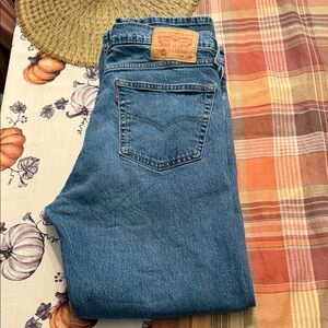 Levi's Classic 505 W 34 L 32 Men's Jeans  - gently used/ super soft